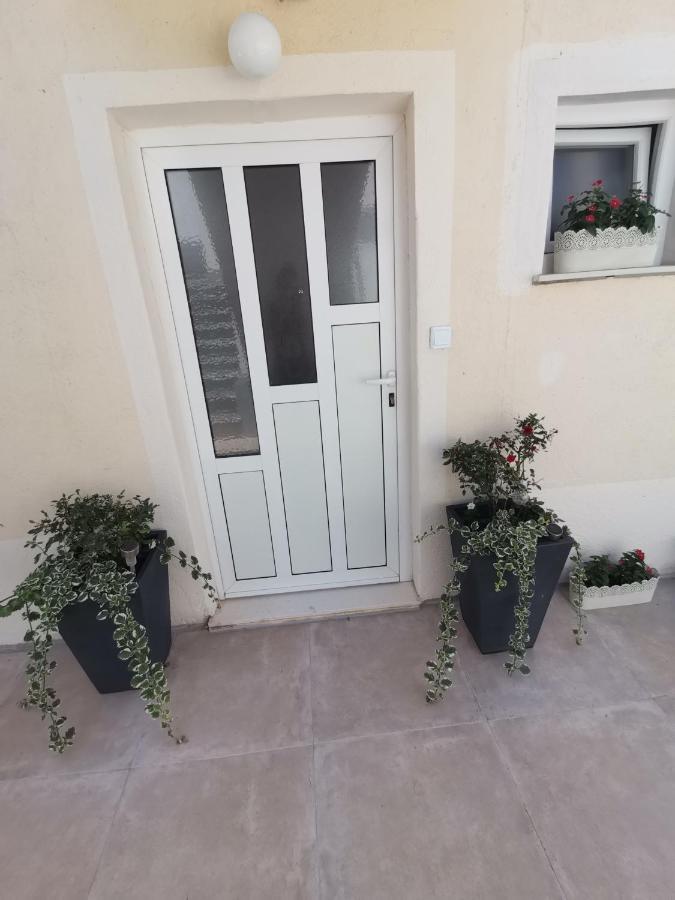 Apartment Marina Pavic Хвар Екстериор снимка