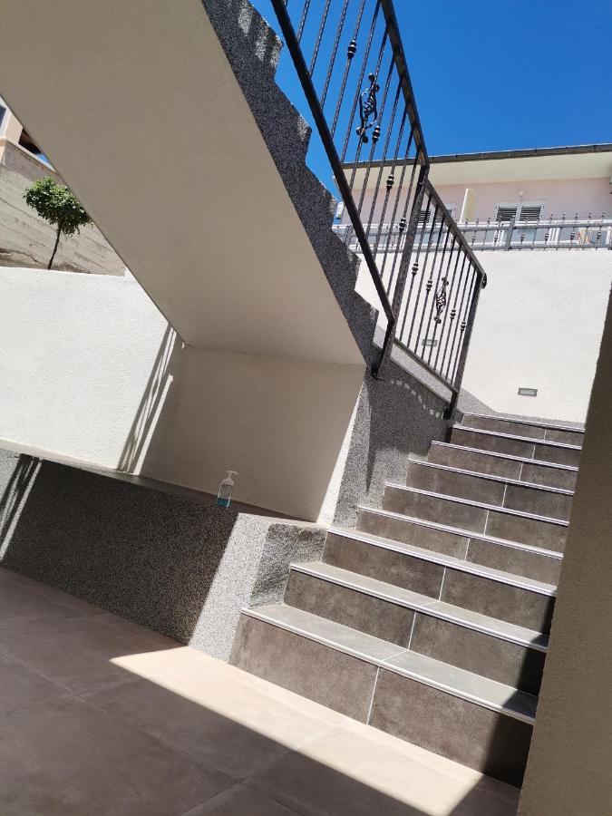 Apartment Marina Pavic Хвар Екстериор снимка