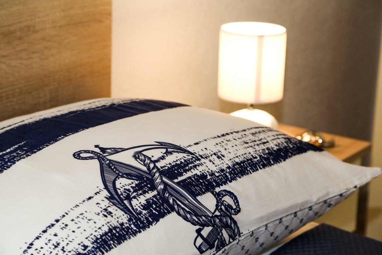 Apartment Marina Pavic Хвар Екстериор снимка